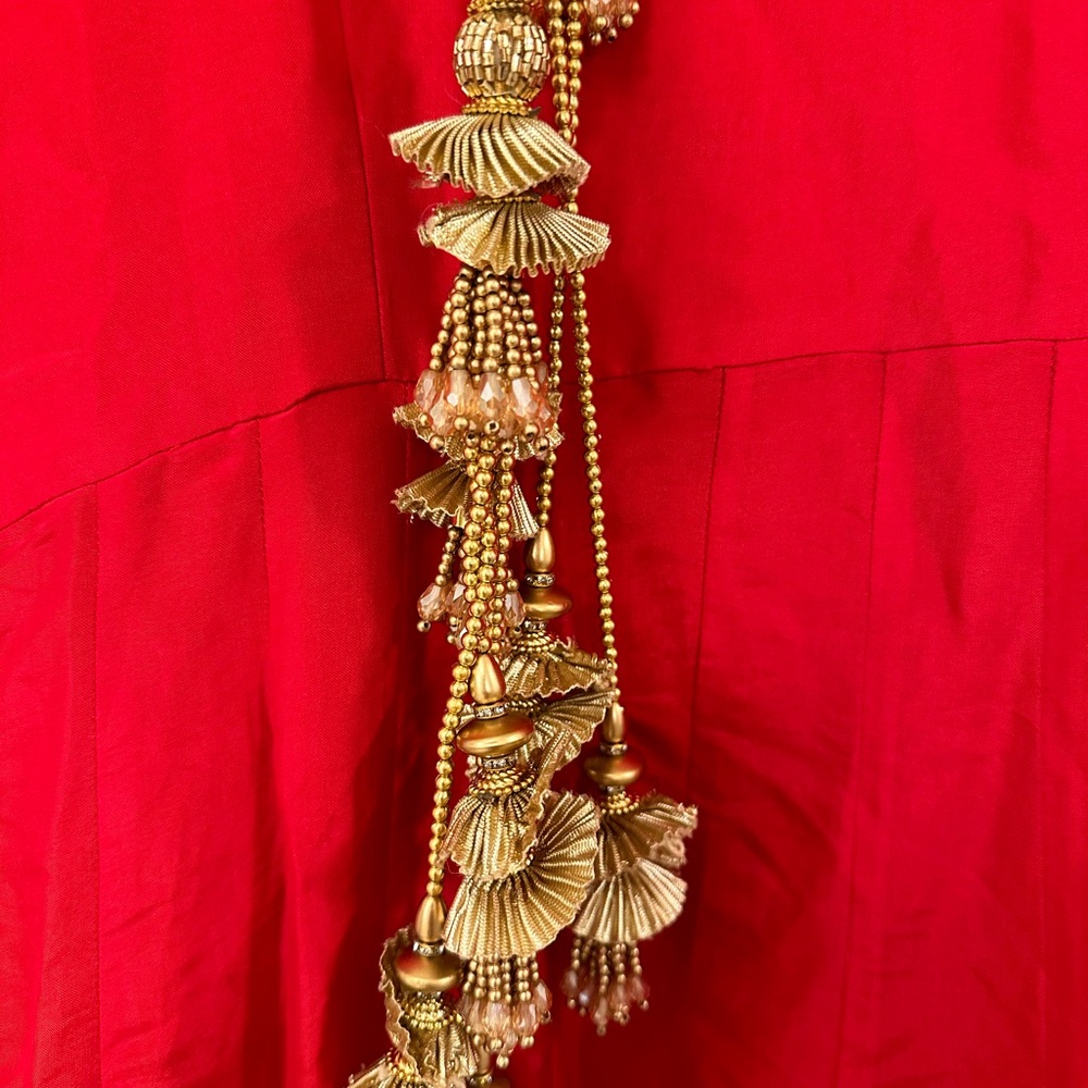 Indian women anarkali silk red bridal kurta top with brocade and dori size small - Picture 7 of 7